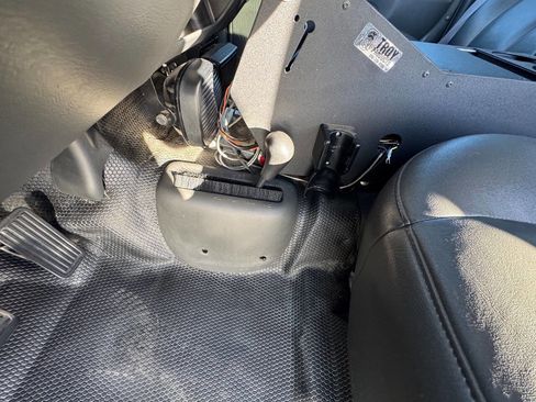 Used 2005 Chevrolet Silverado 2500 4x4 Crew Cab image 49