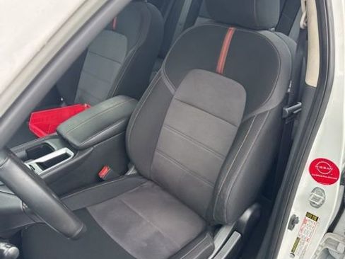 Used 2023 Nissan Sentra SR w/ Trunk Package image 10