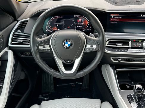 Used 2023 BMW X6 xDrive40i w/ Climate Comfort Package image 15