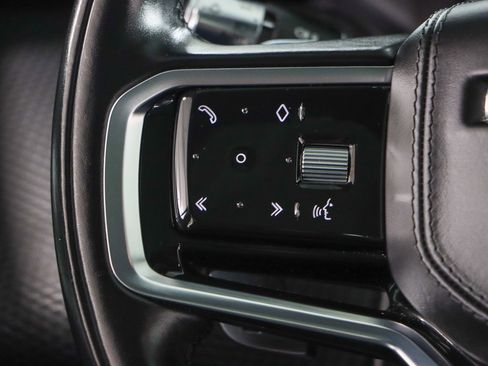 Used 2022 Land Rover Range Rover Velar R-Dynamic S image 13