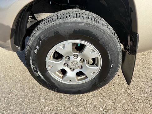 Used 2007 Toyota Tacoma PreRunner image 11