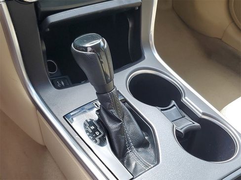 Used 2017 Toyota Camry LE image 30