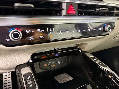 New 2026 Kia Sorento SX Prestige AWD/4WD image 33