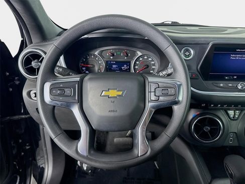 Used 2021 Chevrolet Blazer LT FWD image 12