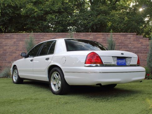 Used 1999 Ford Crown Victoria LX RWD image 30