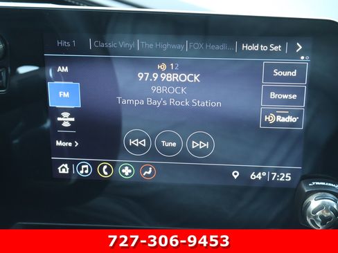 Used 2020 Chevrolet Corvette Stingray Convertible w/ Z51 Performance Package image 3