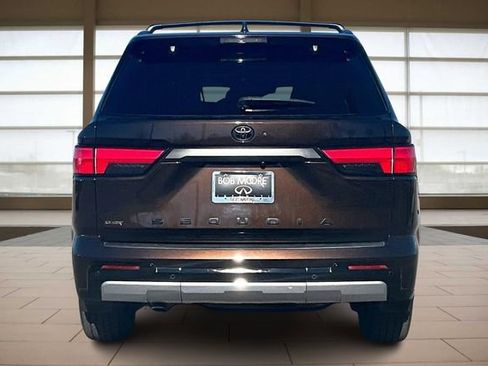 Used 2024 Toyota Sequoia Limited image 4