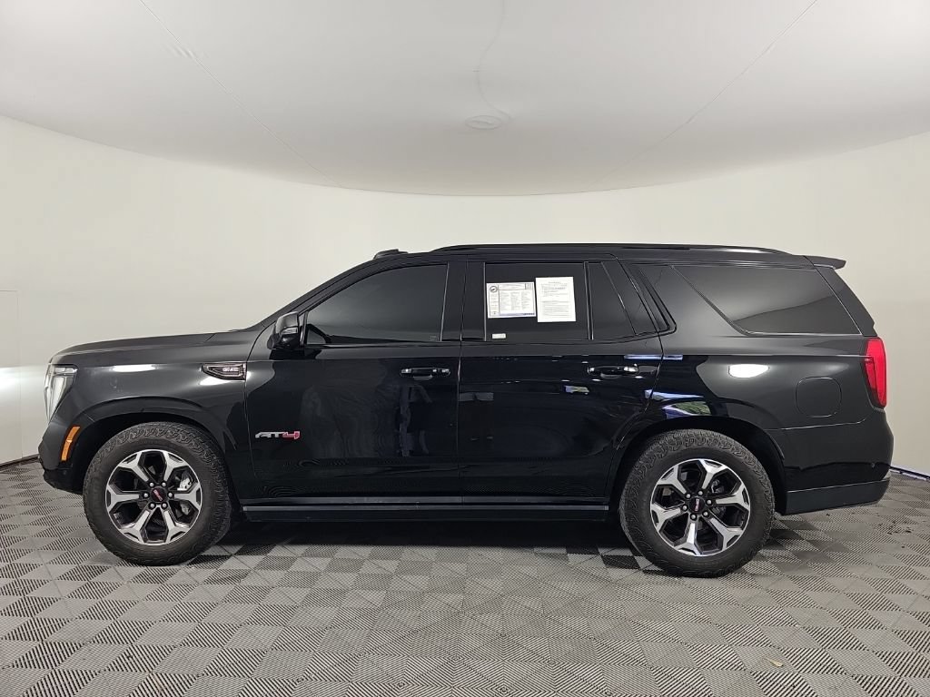 Used 2025 GMC Yukon AT4 Ultimate AWD/4WD image 1