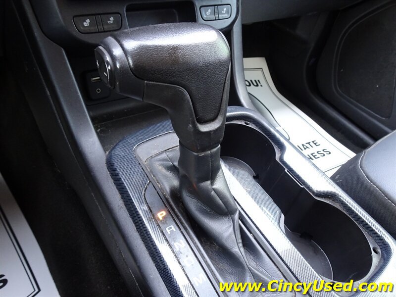 Used 2015 Chevrolet Colorado Z71 w/ LPO, Gearon Bar Package AWD/4WD image 17