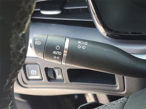 Certified 2024 Cadillac XT5 Luxury w/ LPO, Floor Liner Package image 18