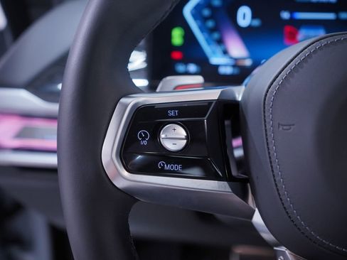 Used 2025 BMW i7 eDrive50 w/ M Sport Package image 20