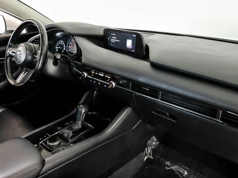 Used 2021 MAZDA MAZDA3 s image 11