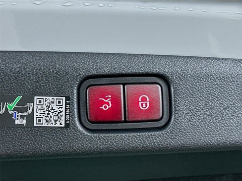 Certified 2026 Mercedes-Benz E 350 4MATIC Sedan image 34