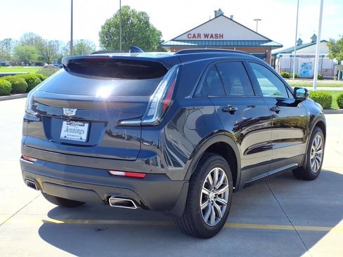 Used 2023 Cadillac XT4 Sport w/ Cold Weather Package FWD image 5