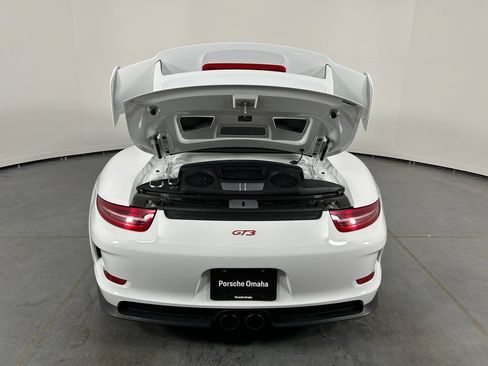 Certified 2015 Porsche 911 GT3 RWD image 30