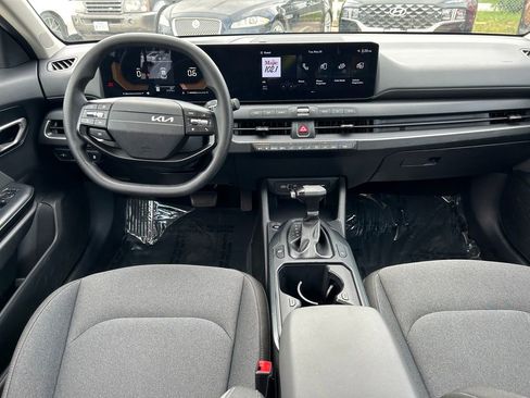 Used 2025 Kia K4 FWD image 15