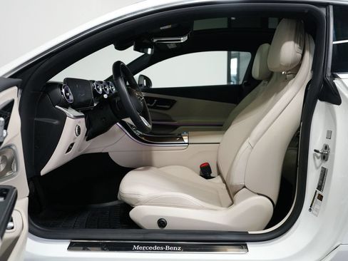Used 2024 Mercedes-Benz CLE 300 4MATIC Coupe image 25