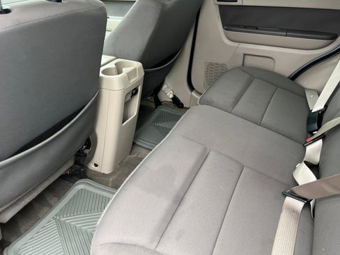 Used 2009 Ford Escape 4WD Hybrid image 9
