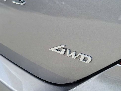 Used 2024 Genesis G70 2.5T AWD/4WD image 7