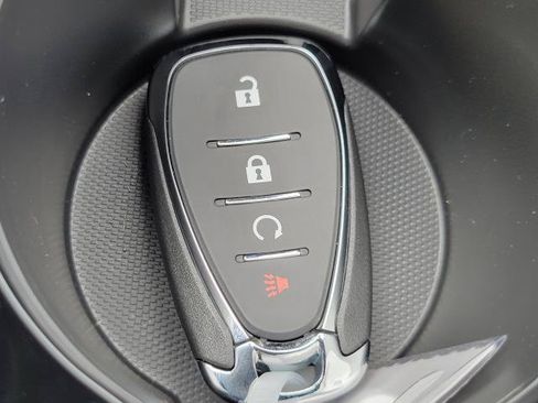 New 2026 Chevrolet Trax RS w/ Driver Confidence Package FWD image 23
