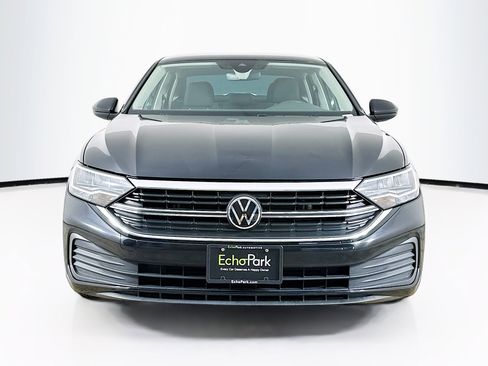 Used 2024 Volkswagen Jetta S image 2