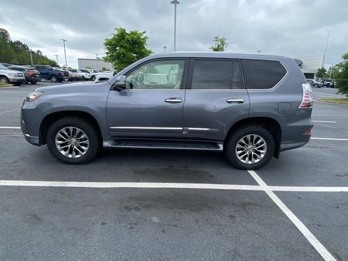 Used 2018 Lexus GX 460 Luxury AWD/4WD image 4