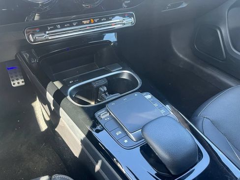 Used 2022 Mercedes-Benz A 220 w/ AMG Line image 17