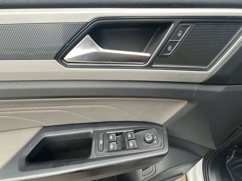 Used 2021 Volkswagen Atlas SE image 15