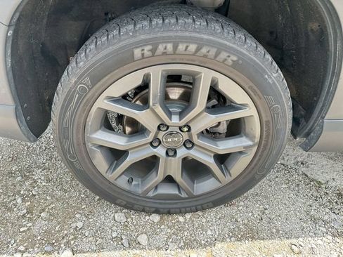 Used 2023 Honda Pilot Elite image 48
