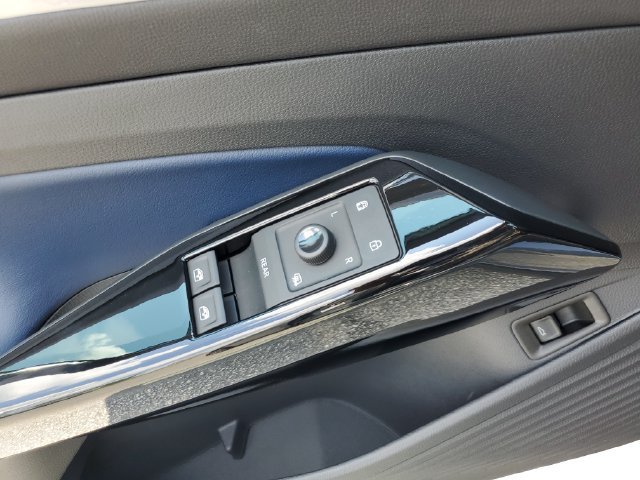 Certified 2025 Volkswagen ID.4 Pro S AWD/4WD image 21