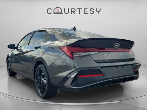 New 2026 Hyundai Elantra SEL Sport image 2