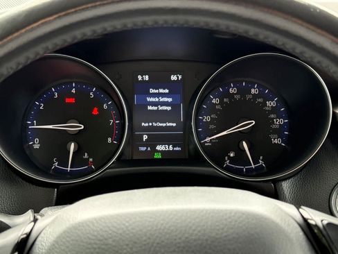 Used 2022 Toyota C-HR Limited FWD image 24
