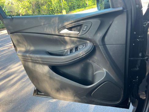 Used 2025 Buick Encore GX Preferred image 20