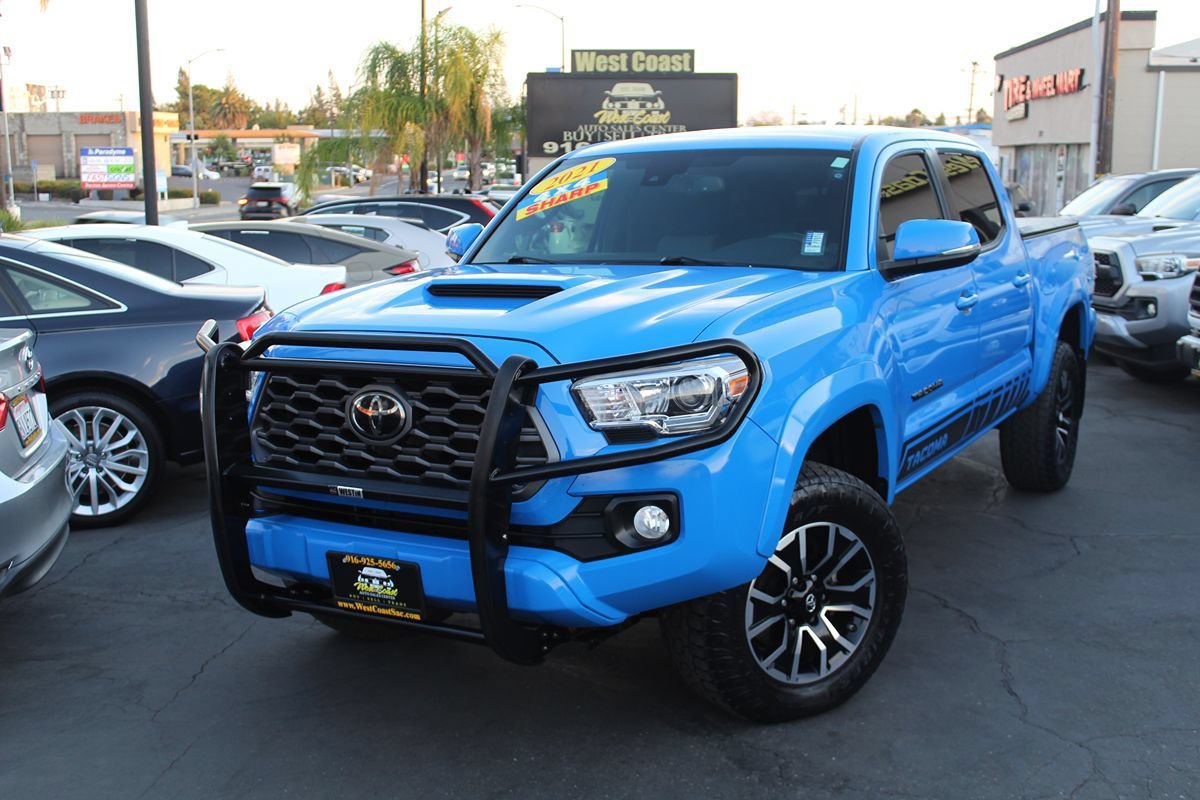 Used 2021 Toyota Tacoma TRD Sport AWD/4WD image 43