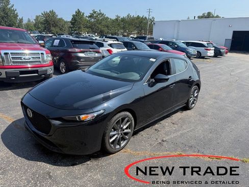 Used 2023 MAZDA MAZDA3 s FWD image 1