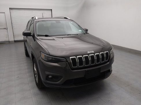 Used 2019 Jeep Cherokee Latitude Plus w/ Comfort/Convenience Group image 14
