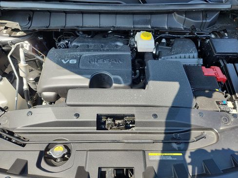 Used 2022 Nissan Pathfinder SV AWD/4WD image 28