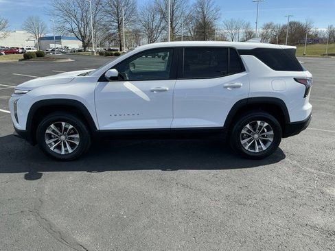 Used 2025 Chevrolet Equinox LT FWD image 8
