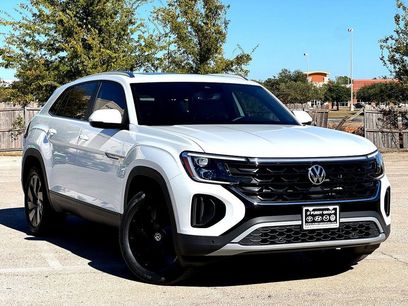 New 2026 Volkswagen Atlas Cross Sport SE
