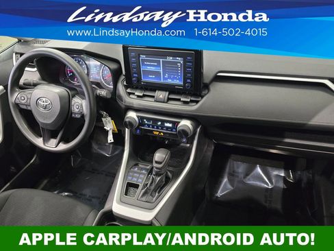 Used 2021 Toyota RAV4 LE image 11