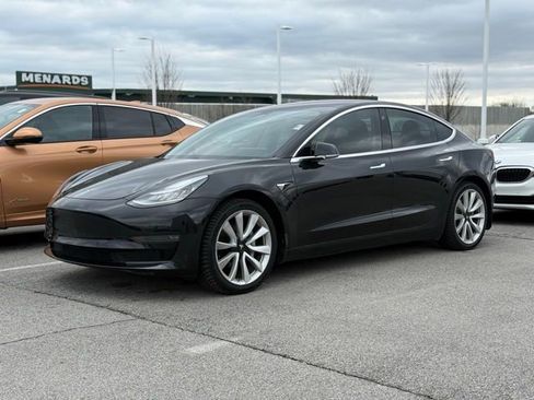 Used 2018 Tesla Model 3 Long Range image 1