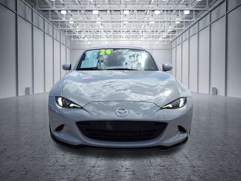 Used 2024 MAZDA MX-5 Miata RF Grand Touring w/ Appearance Package RWD image 6