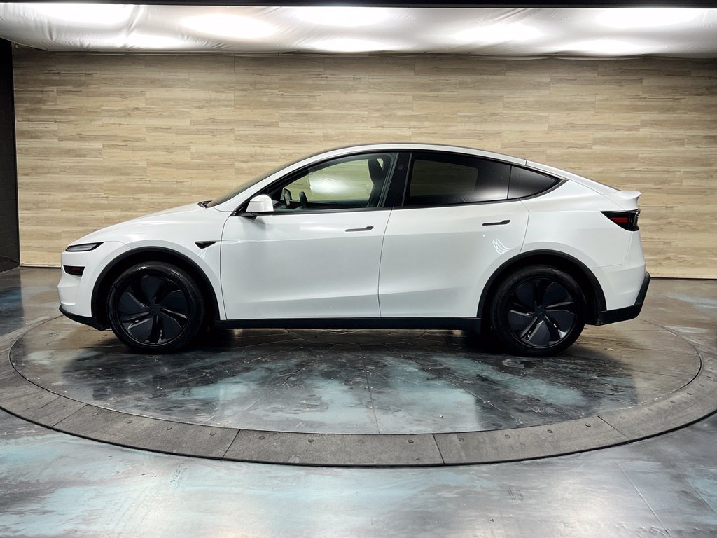 Used 2026 Tesla Model Y Long Range RWD image 23