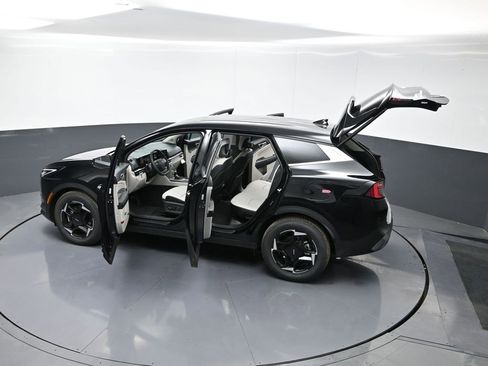 Certified 2026 Kia Sportage EX image 61