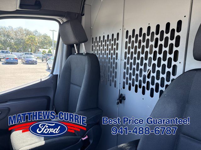 Used 2022 Mercedes-Benz Sprinter 2500 image 12