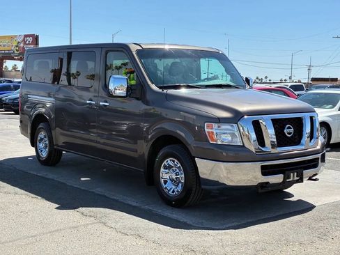 Used 2016 Nissan NV 3500 Passenger RWD image 12
