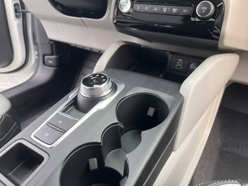 New 2026 Ford Escape Platinum w/ Premium Technology Package image 18