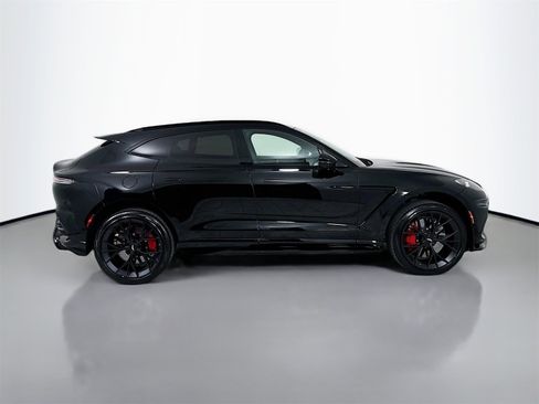 Used 2025 Aston Martin DBX 707 image 8