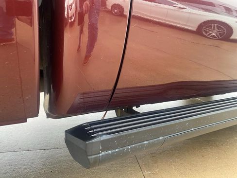 Used 2010 Ford F350 Lariat image 6