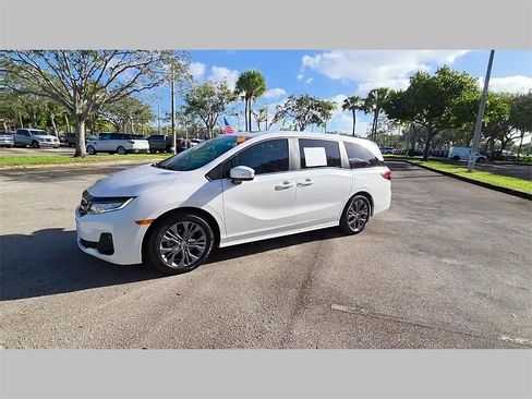 Used 2025 Honda Odyssey Touring image 22